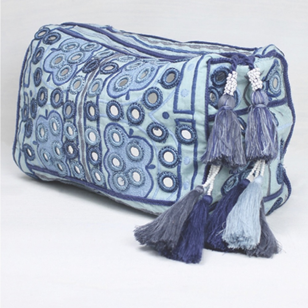 Embroidered cosmetic bag. Great for gifting !